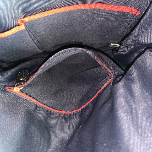 Tommy Hilfiger Genuine Leather Crossbody Bag - Picture 16 of 16